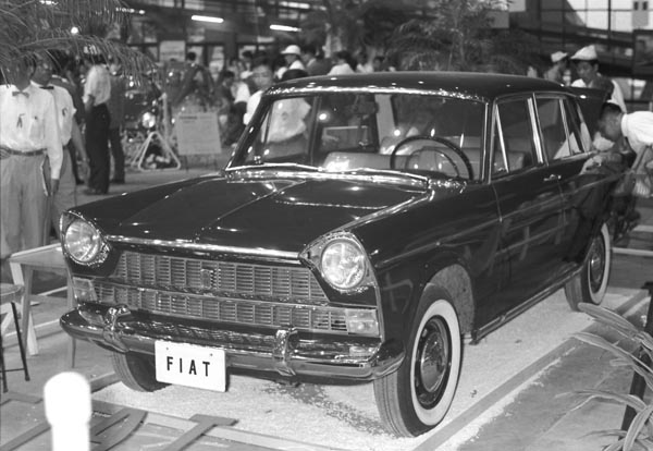 (02-12)(059-22) 1961 FIAT 1800B Berlina.jpg